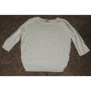 Ivory White Sz Medium Casual or Dress Stretchy Lightweight Crew Neck Sweater